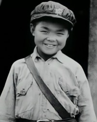 开云官网-最小红军向轩：7岁投身革命9岁长征路，1955年授衔他获封什么军衔