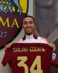 开云体育官网-埃丁无缘罗马热身赛预示即将离队，埃尔切有意租借附带买断条款