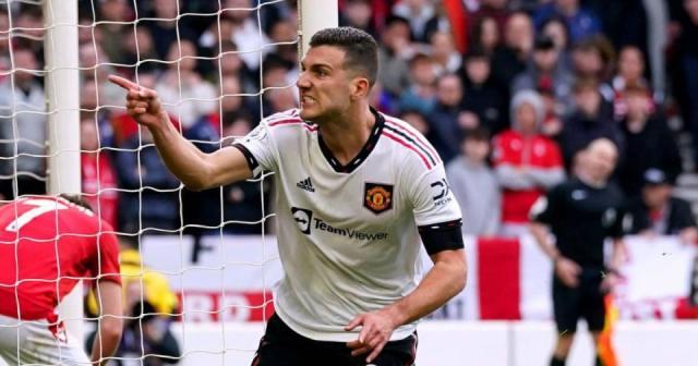 1681692143010080065.jpg a54535091c16137720e8e80a66c09940.jpg